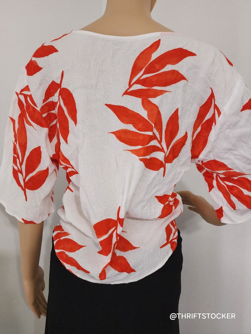 Tie Front Printed Blouse - Picture 3 of 5